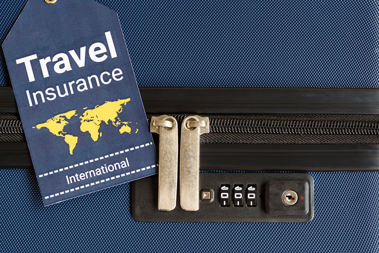 Liệt kê việc mua bảo hiểm du lịch khi lên kế hoạch cho kỳ nghỉ phép.  