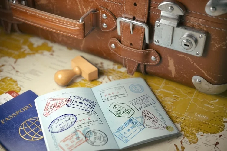 Trẻ bên dưới 14 tuổi hạc vẫn rất có thể thực hiện hộ chiếu