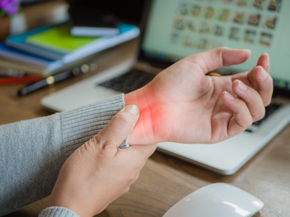 Carpal tunnel syndrome - Symptoms and causes