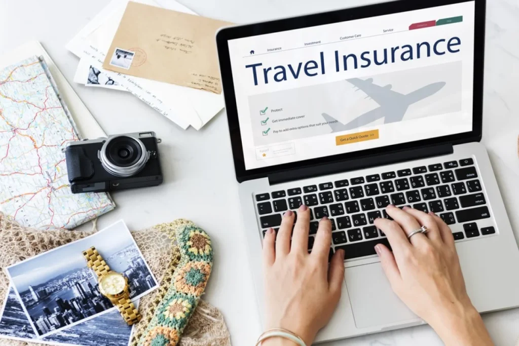 Có thể mua bảo hiểm du lịch online ở đâu?