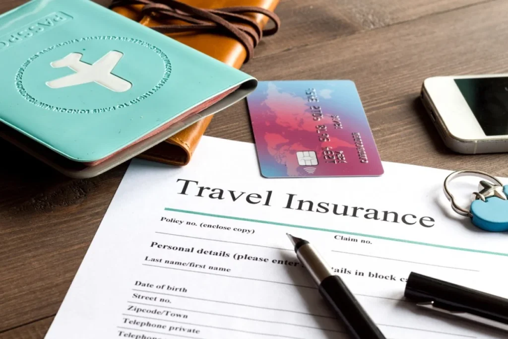 Vì sao nên mua bảo hiểm du lịch online?